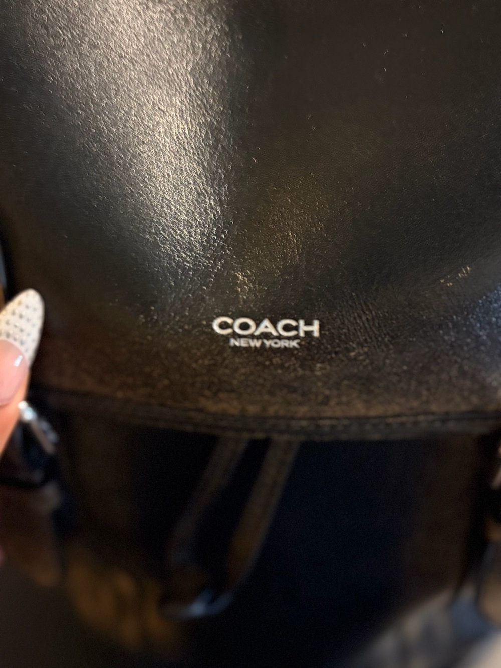 *pre-loved* COACH Hitch Backpack in Loved Leather - Picture 7 of 10